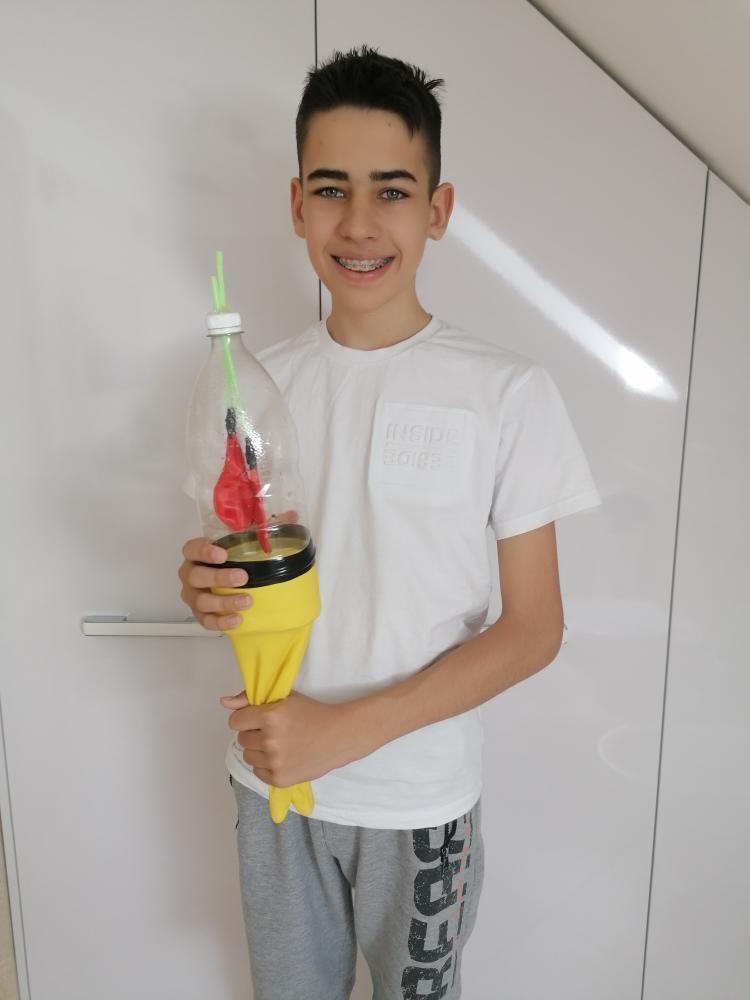 Laboratorní práce z Biologie člověka - 8. třída - 13