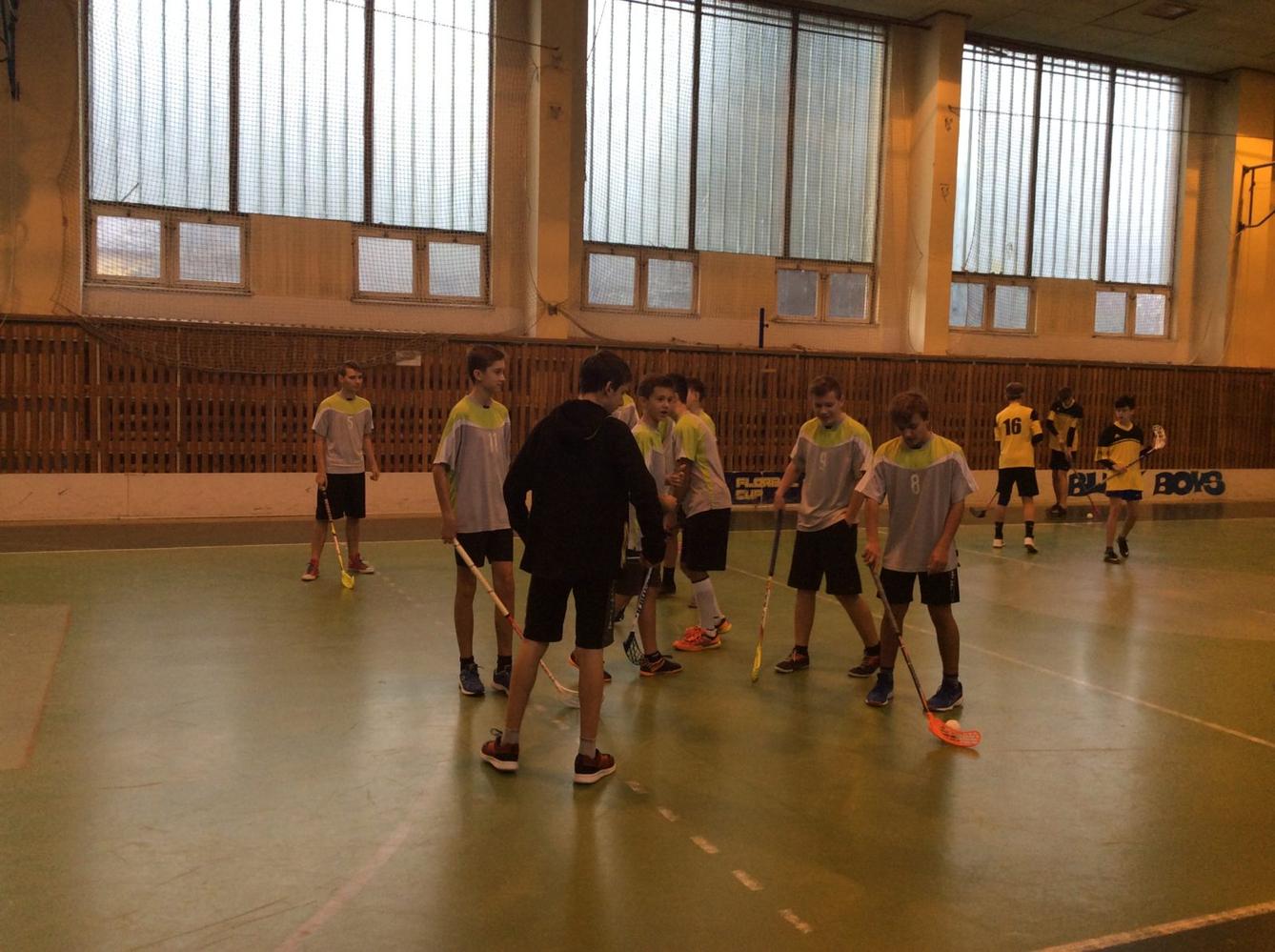 Okresní kolo ve florbale st. H - 3