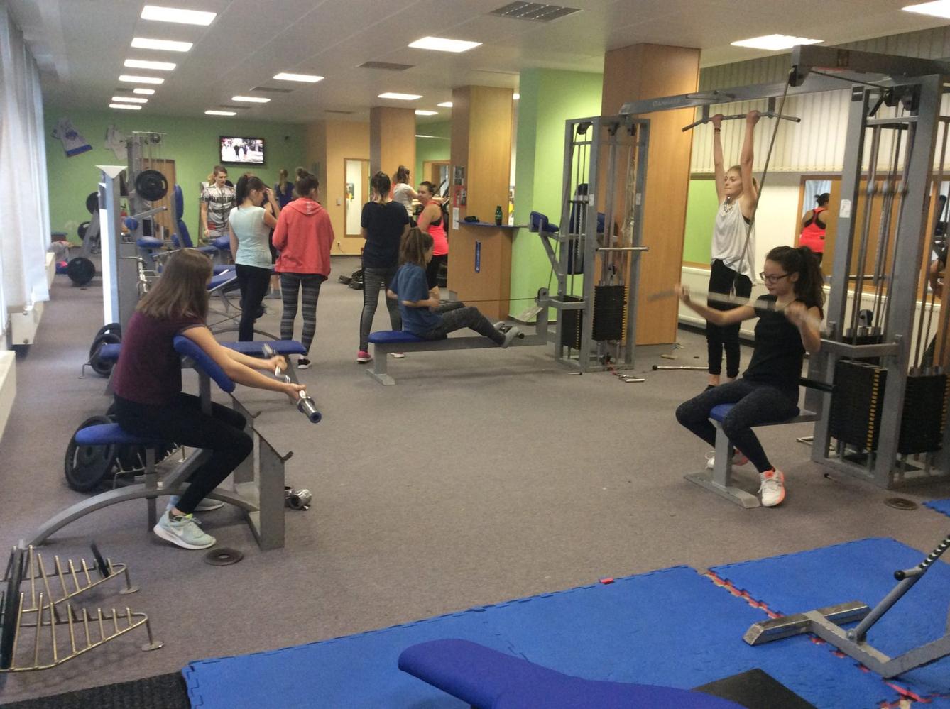 Návštěva posilovny - dívky z 8. a 9. třídy - 5