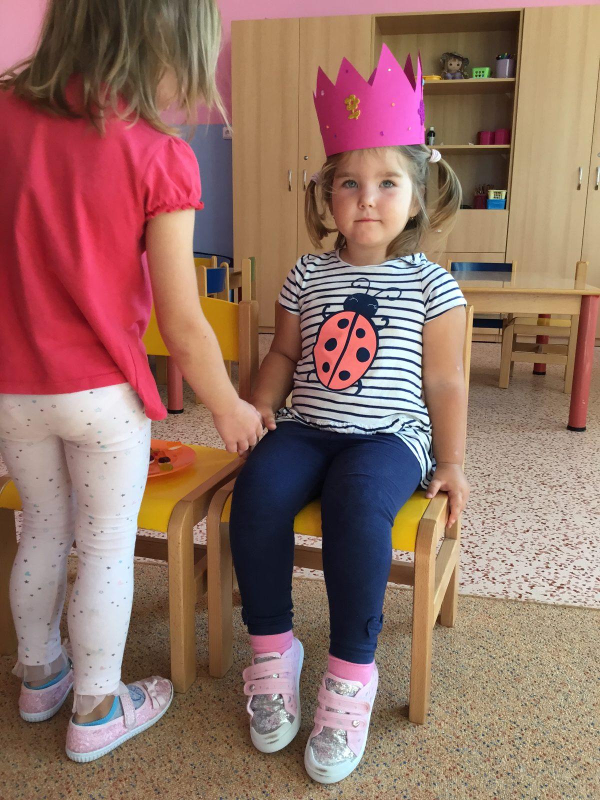 Broučci slaví: Adélka měla narozeniny - 1