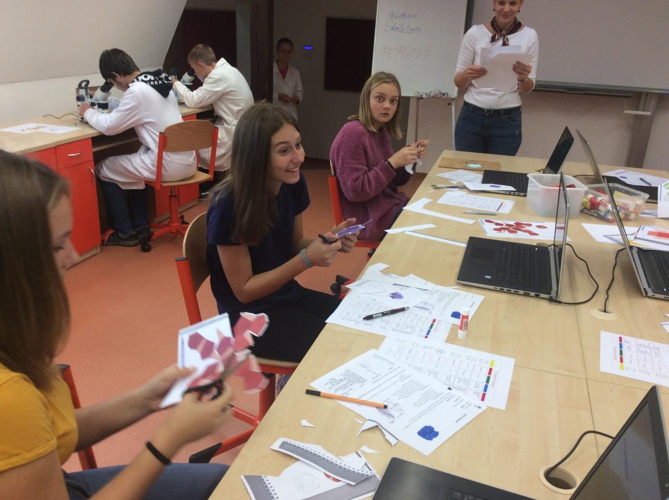 Svět krystalů - 9. třída - 15