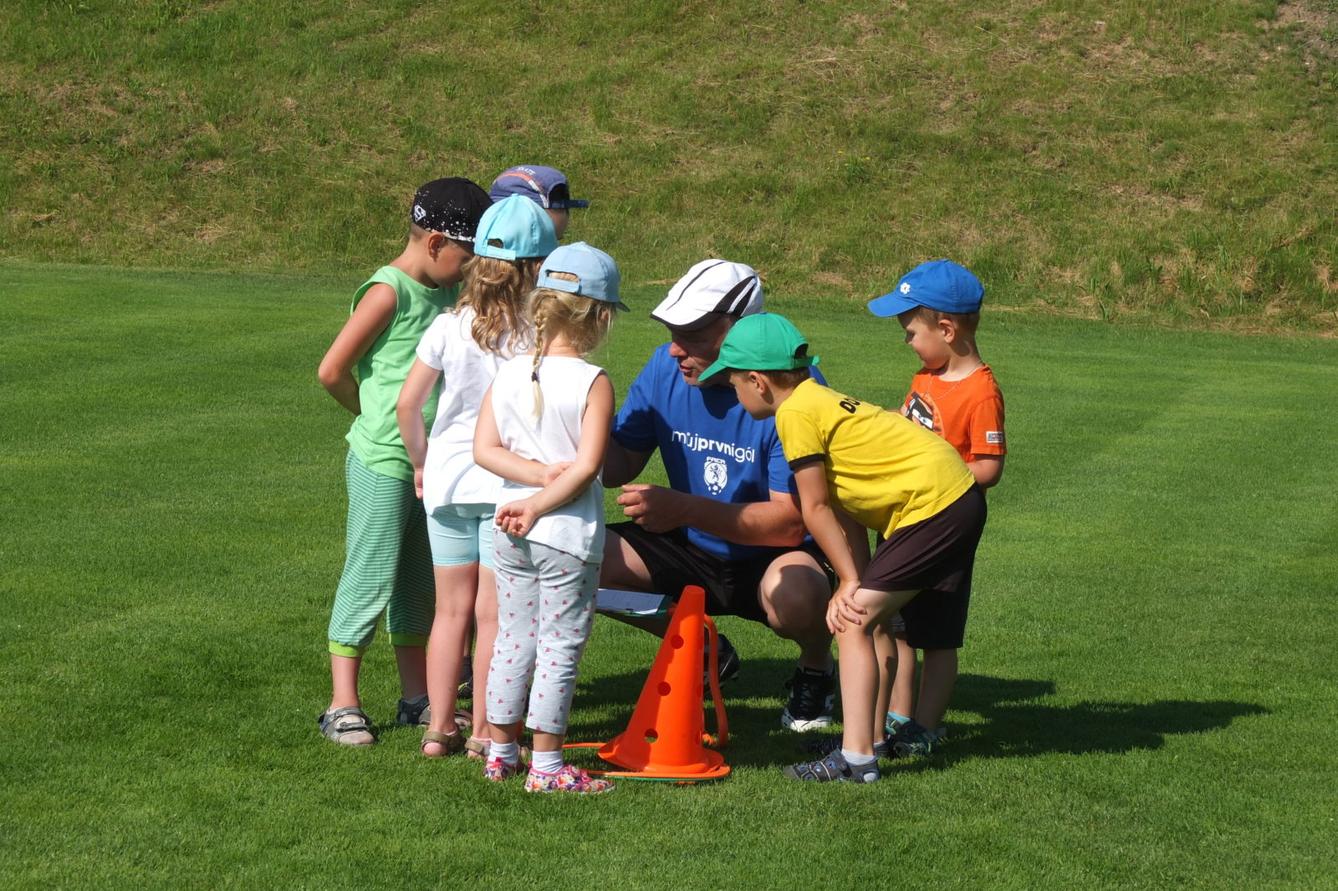 Na hřišti s fotbalisty - 12