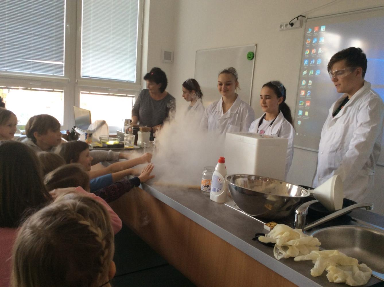 Odpoledne s pokusy Přírodovědného kroužku - 5