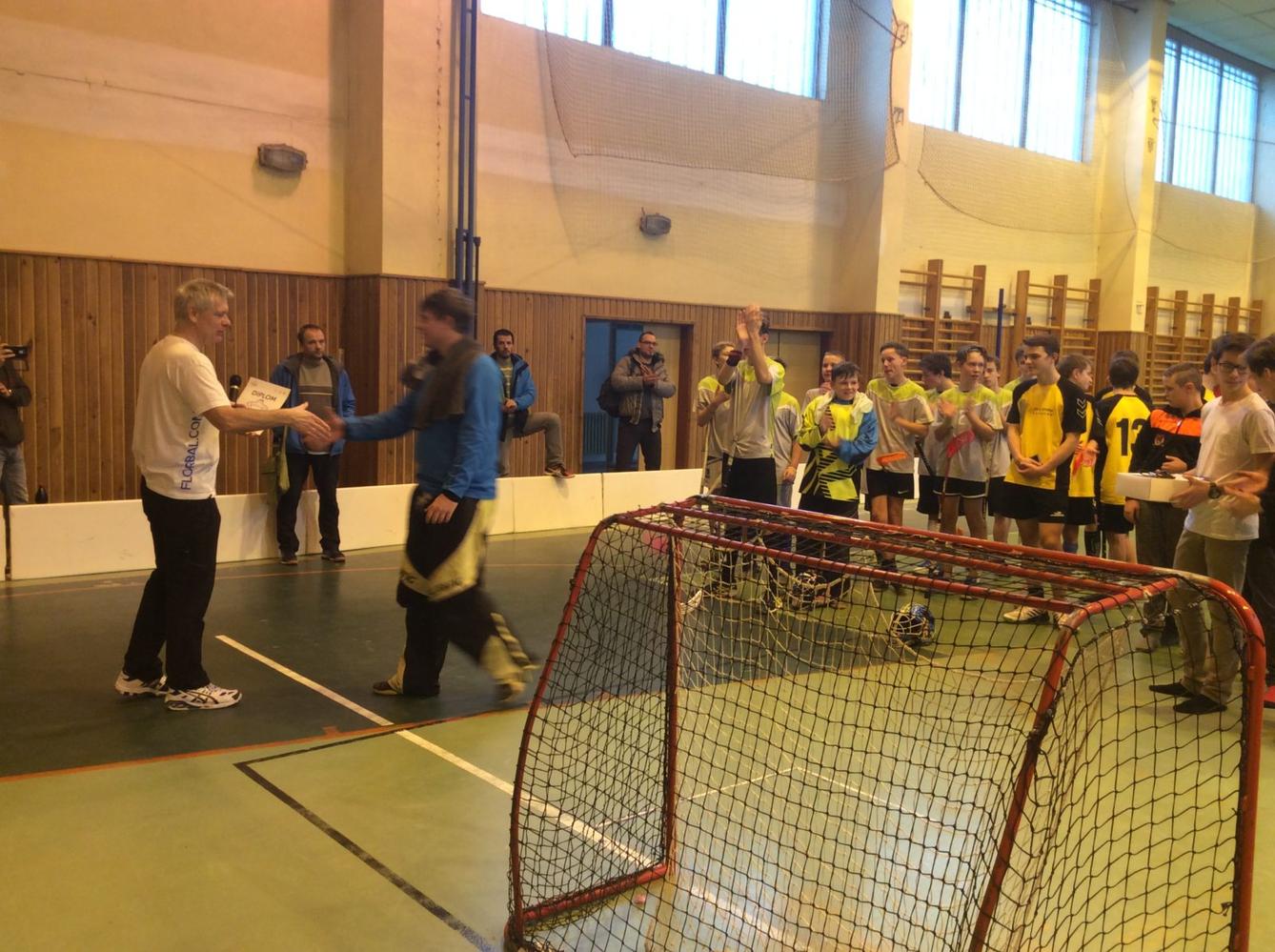 Postup florbalistů do kraje - 20