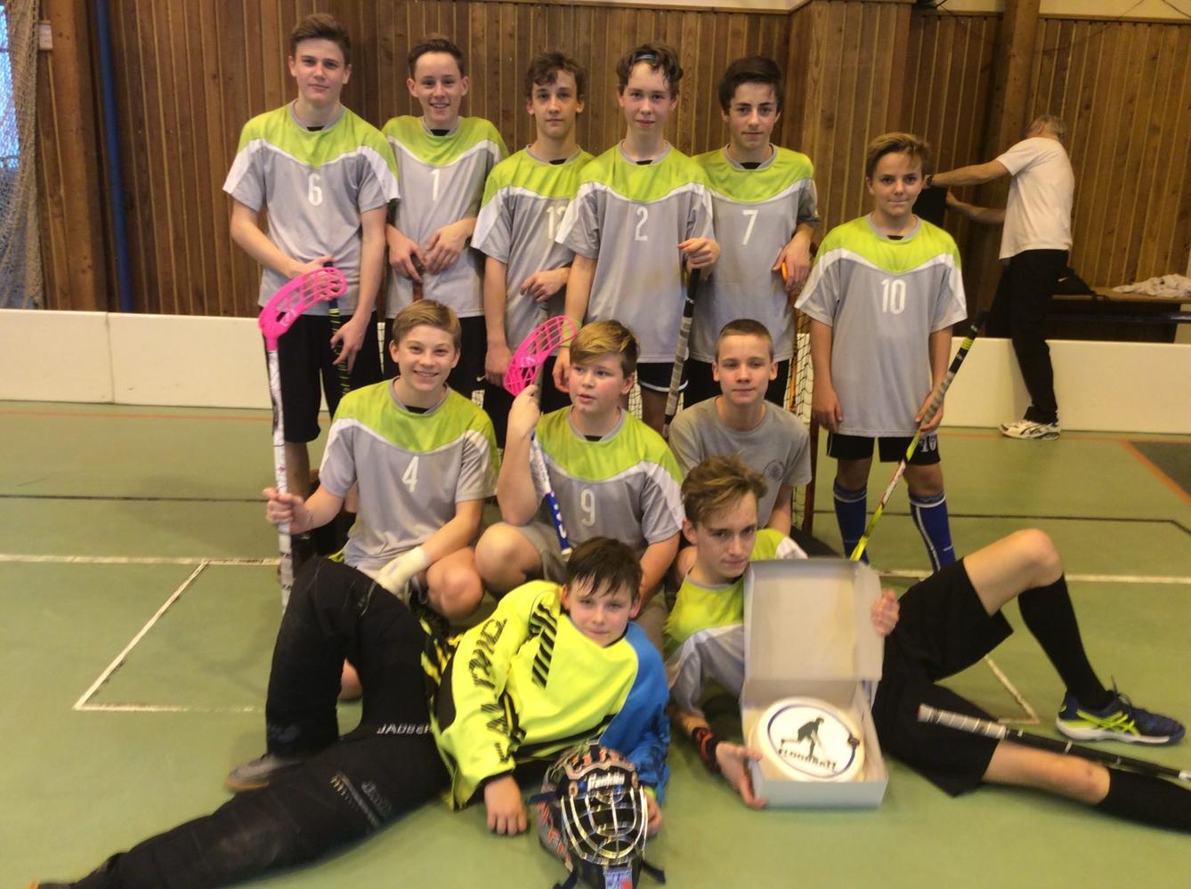 Postup florbalistů do kraje - 24