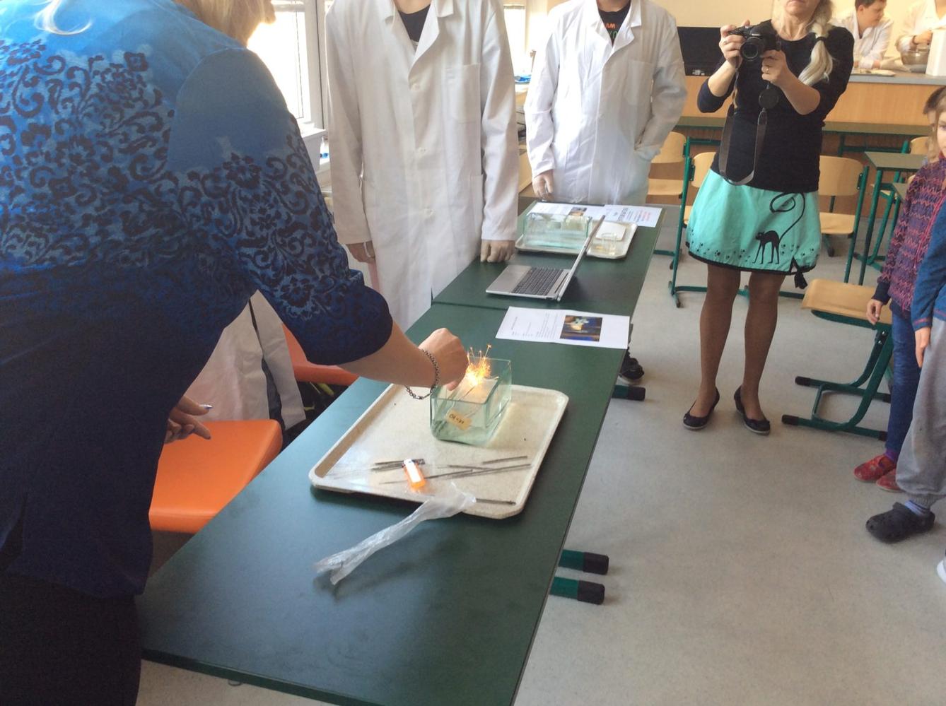 Odpoledne s pokusy Přírodovědného kroužku - 21