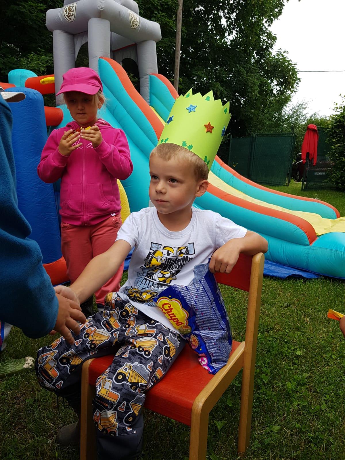 SLAVÍME: MAREČEK MÁ NAROZENINY - 1