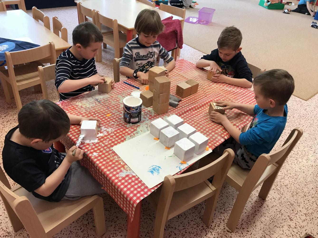 SOVIČKY: ,,MAMINKA MÁ SVÁTEK, RODINA" - 1