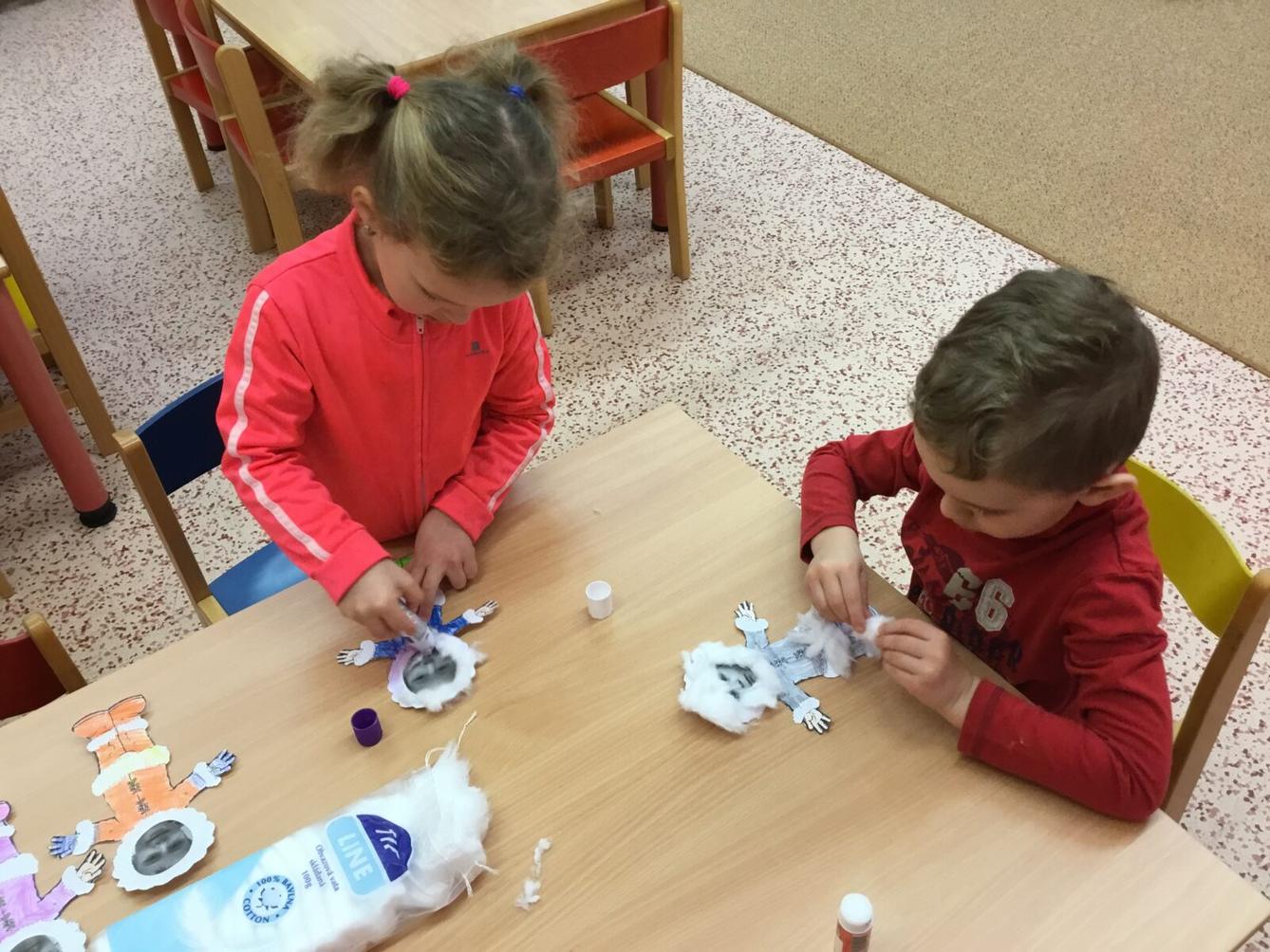 SOVIČKY: ,,ZIMNÍ RADOVÁNKY - VÝPRAVA NA SEVERNÍ A JIŽNÍ PÓL" - 2