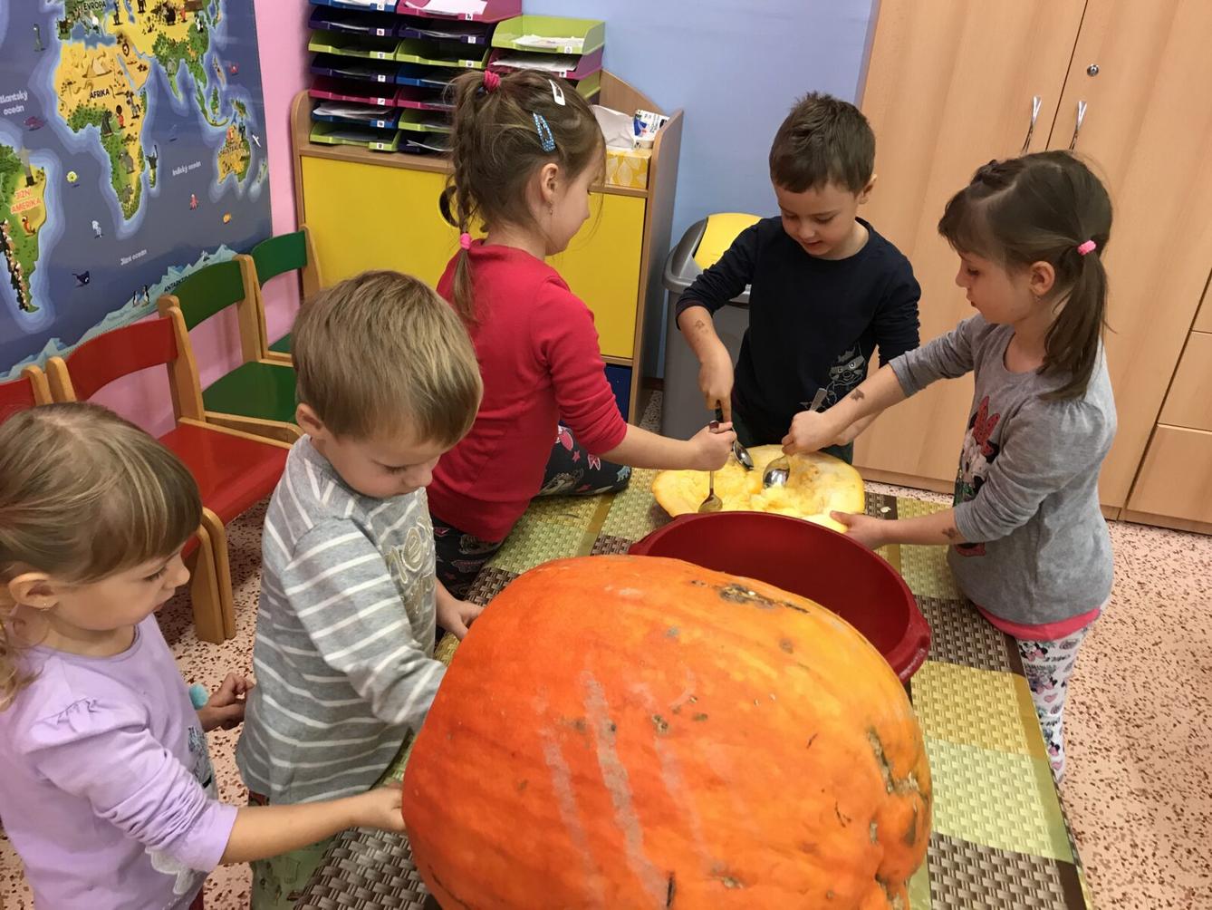 TVOŘENÍČKO: ,,HALLOWEEN - 2