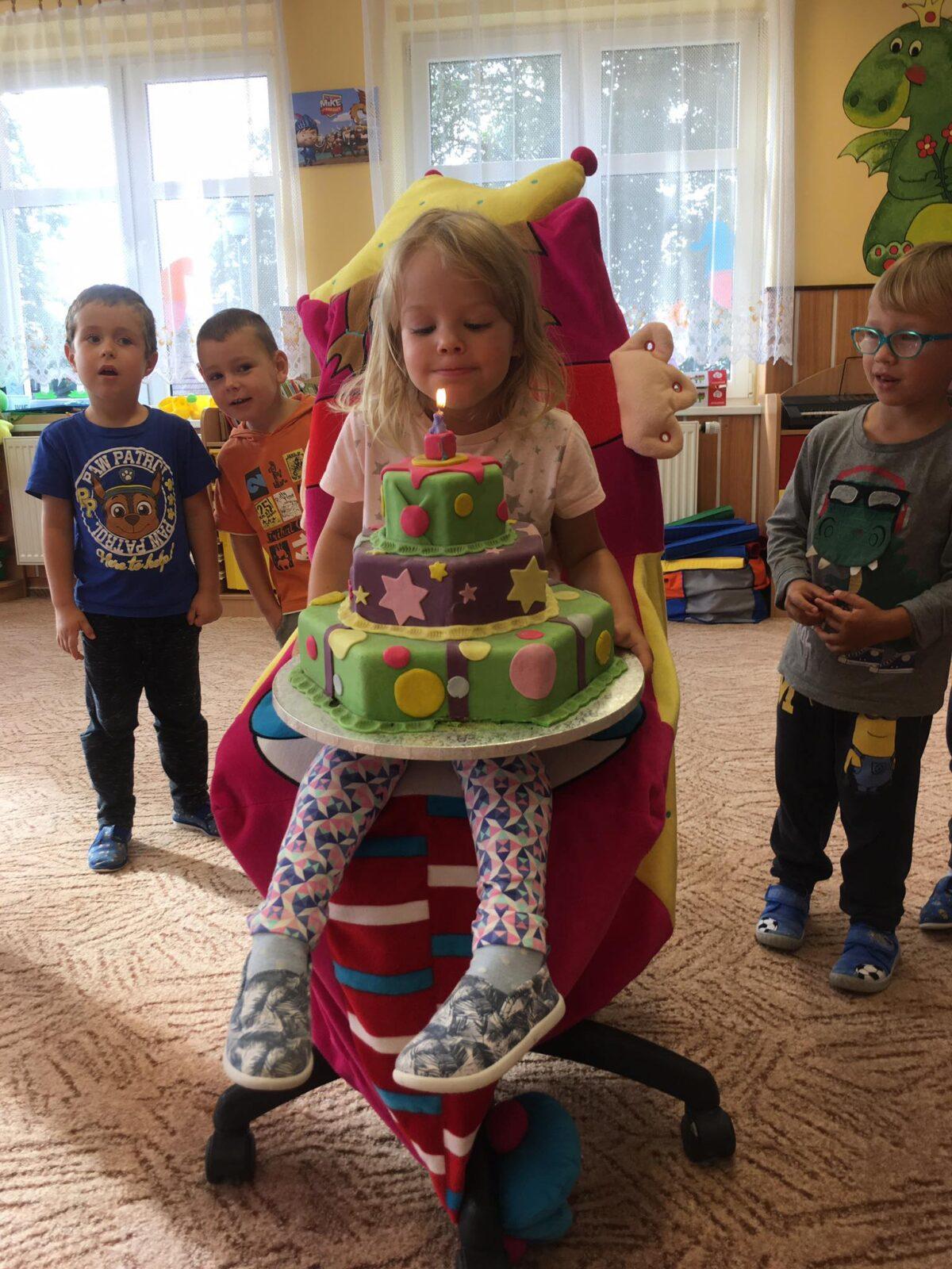 Simonka slaví narozeniny - 5