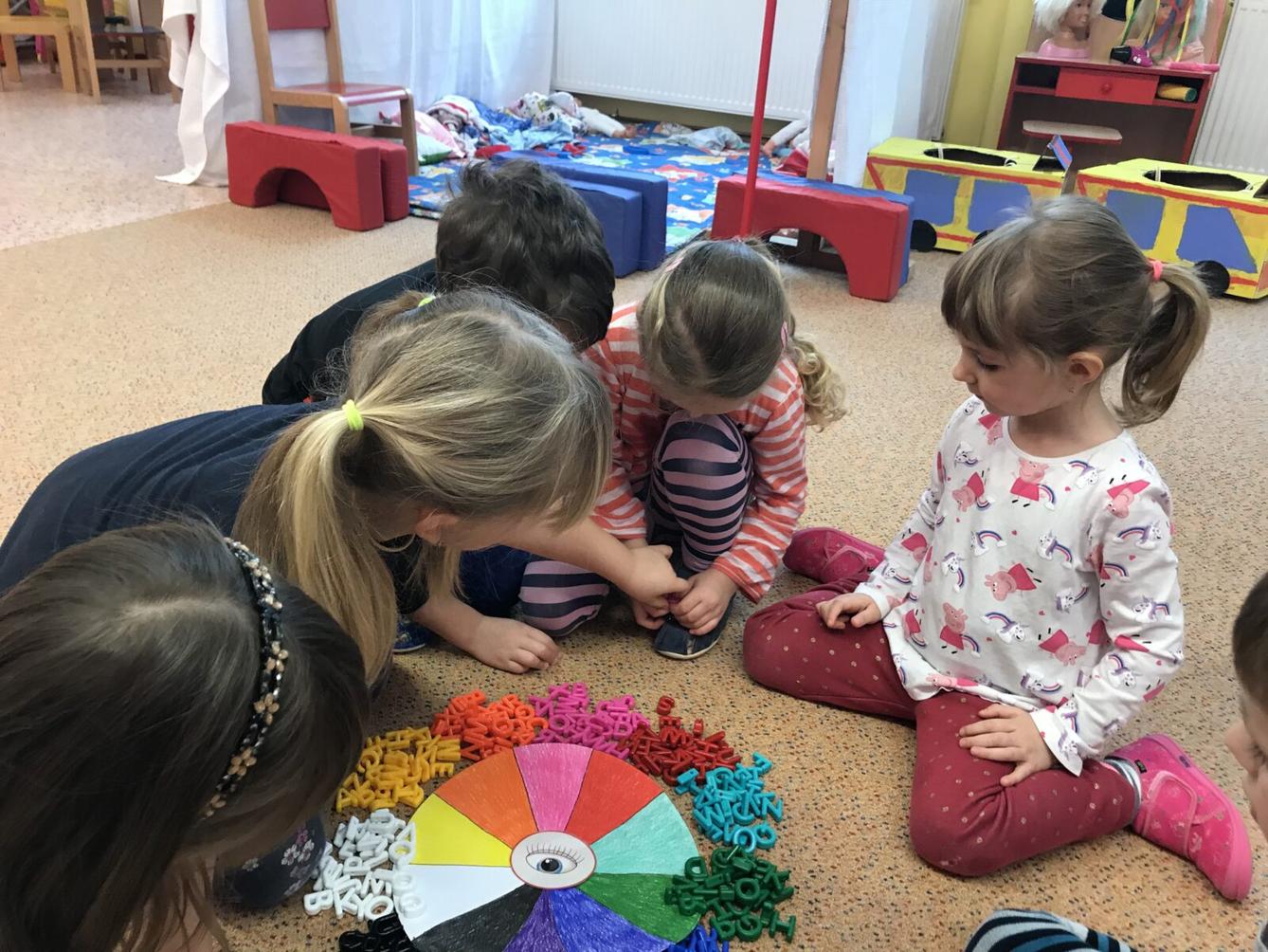 ODPOLEDNÍ HRY: ,,NAŠE SMYSLY" - 4