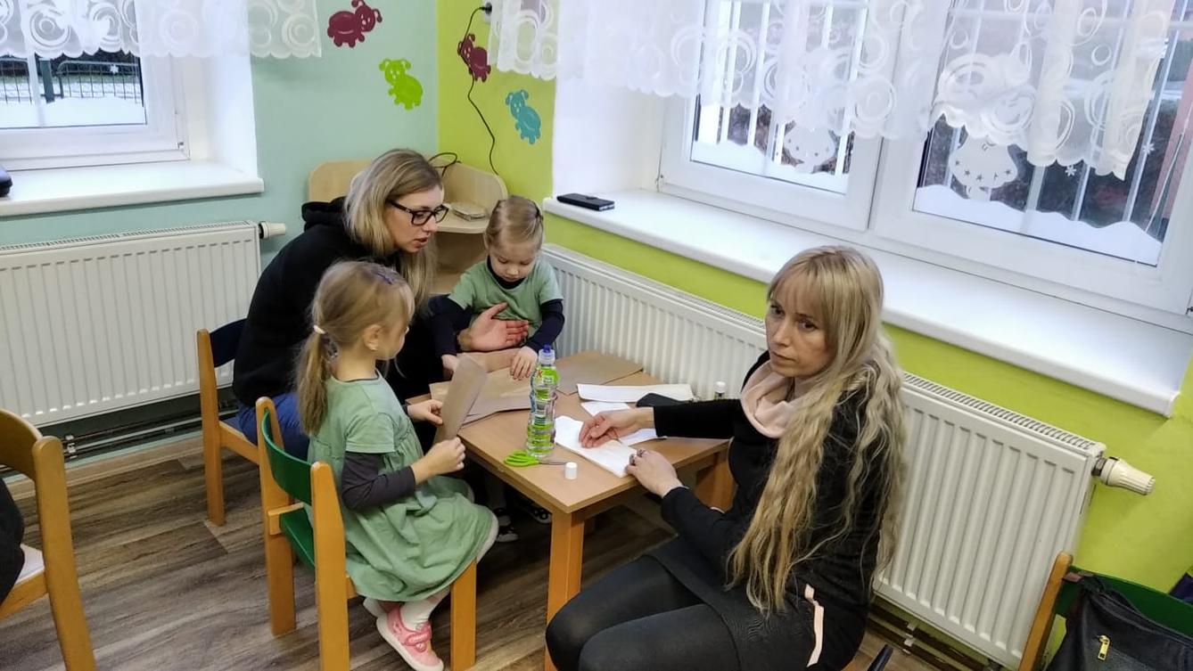 VÁNOČNÍ TVOŘENÍ S RODIČI - 4