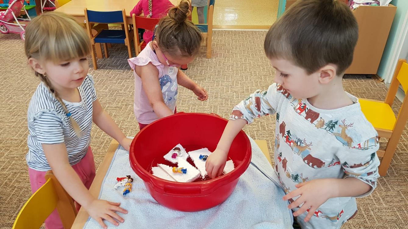 broučci:eskymáci to jsou máci... - 9