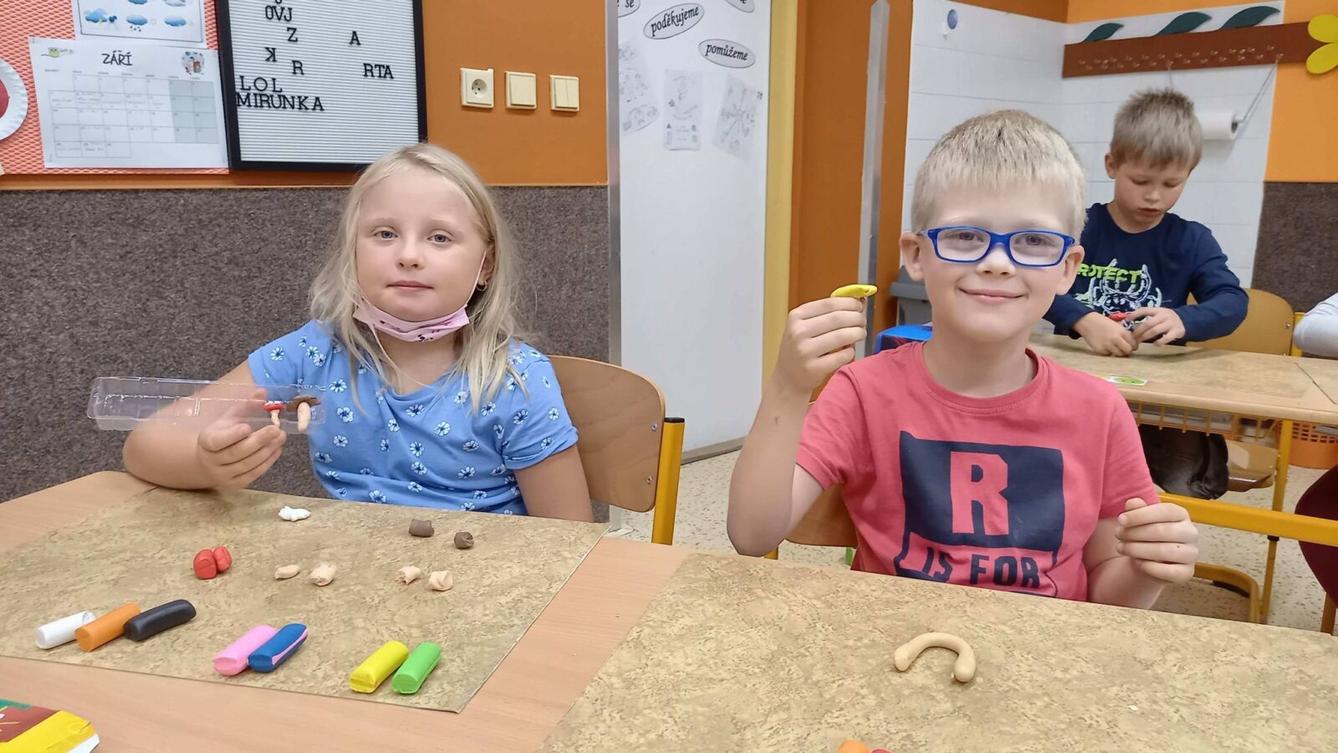 25. 9. Činnosti v 1. třídě - 33