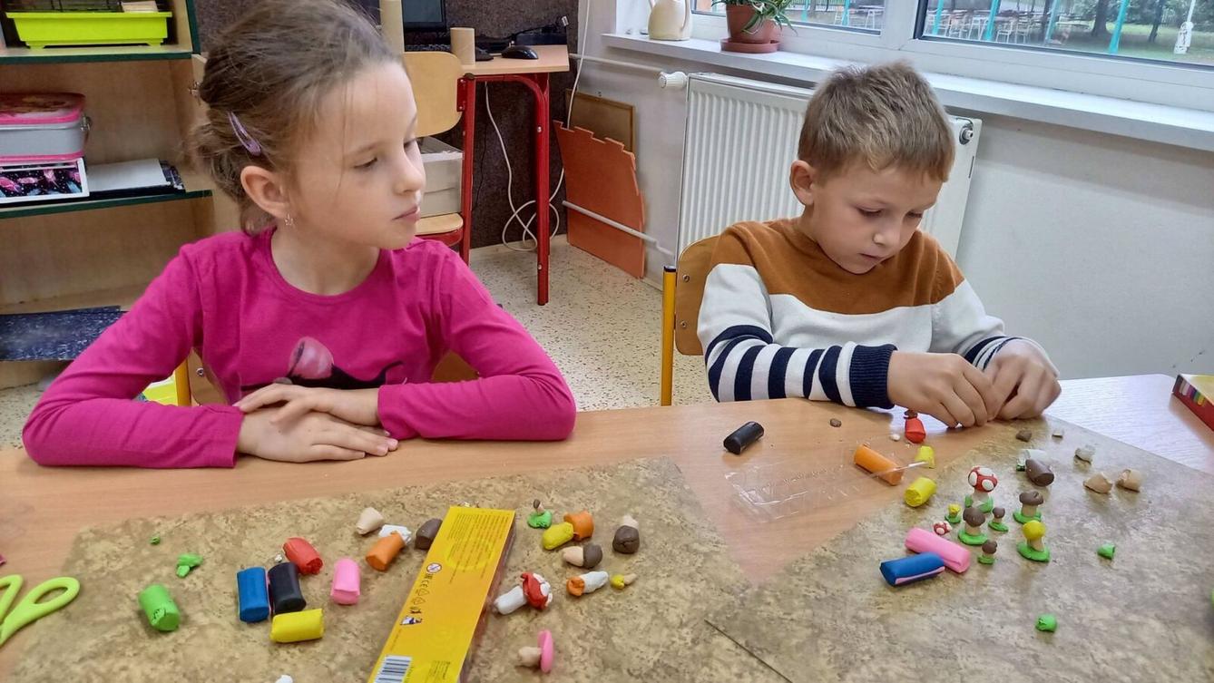 25. 9. Činnosti v 1. třídě - 42