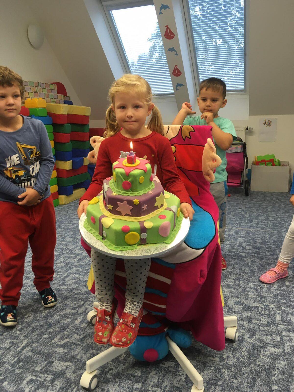 Adámek, Jolanka a Mireček mají narozeniny - 3