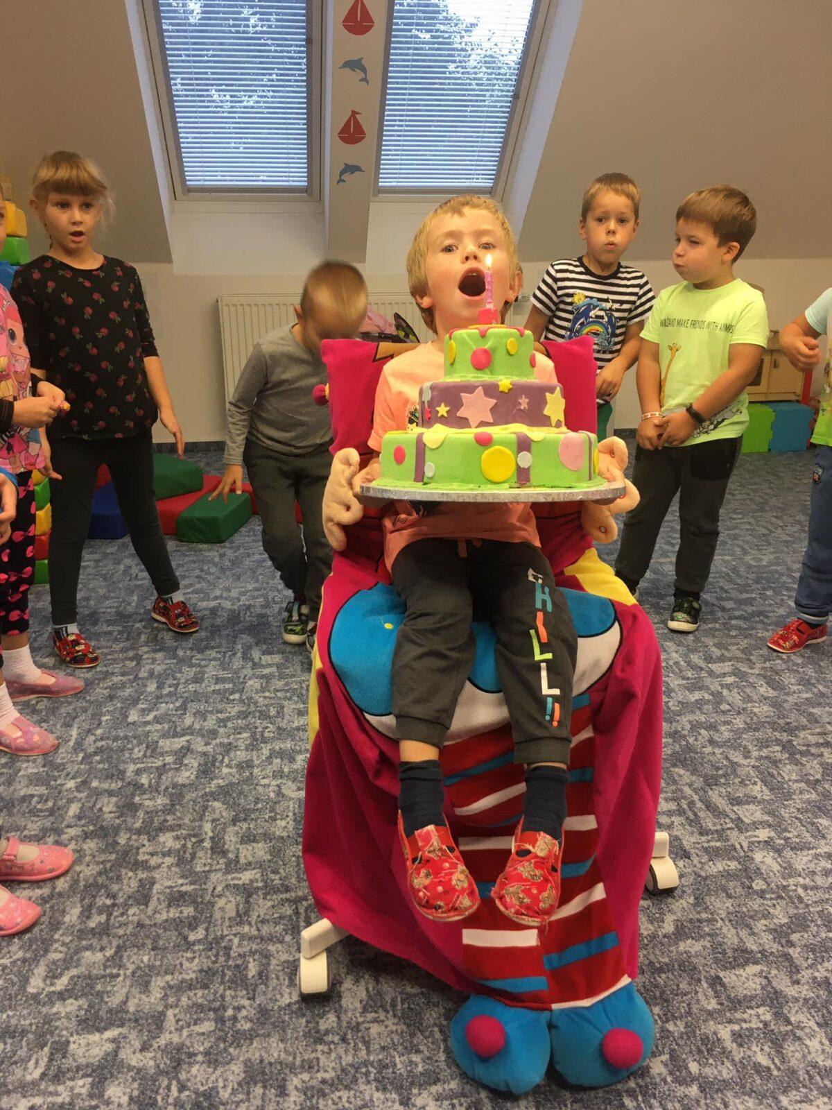 Adámek, Jolanka a Mireček mají narozeniny - 4