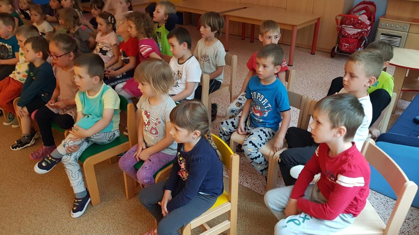 loutkové divadlo: ,,neposlušná kůzlátka" - 1