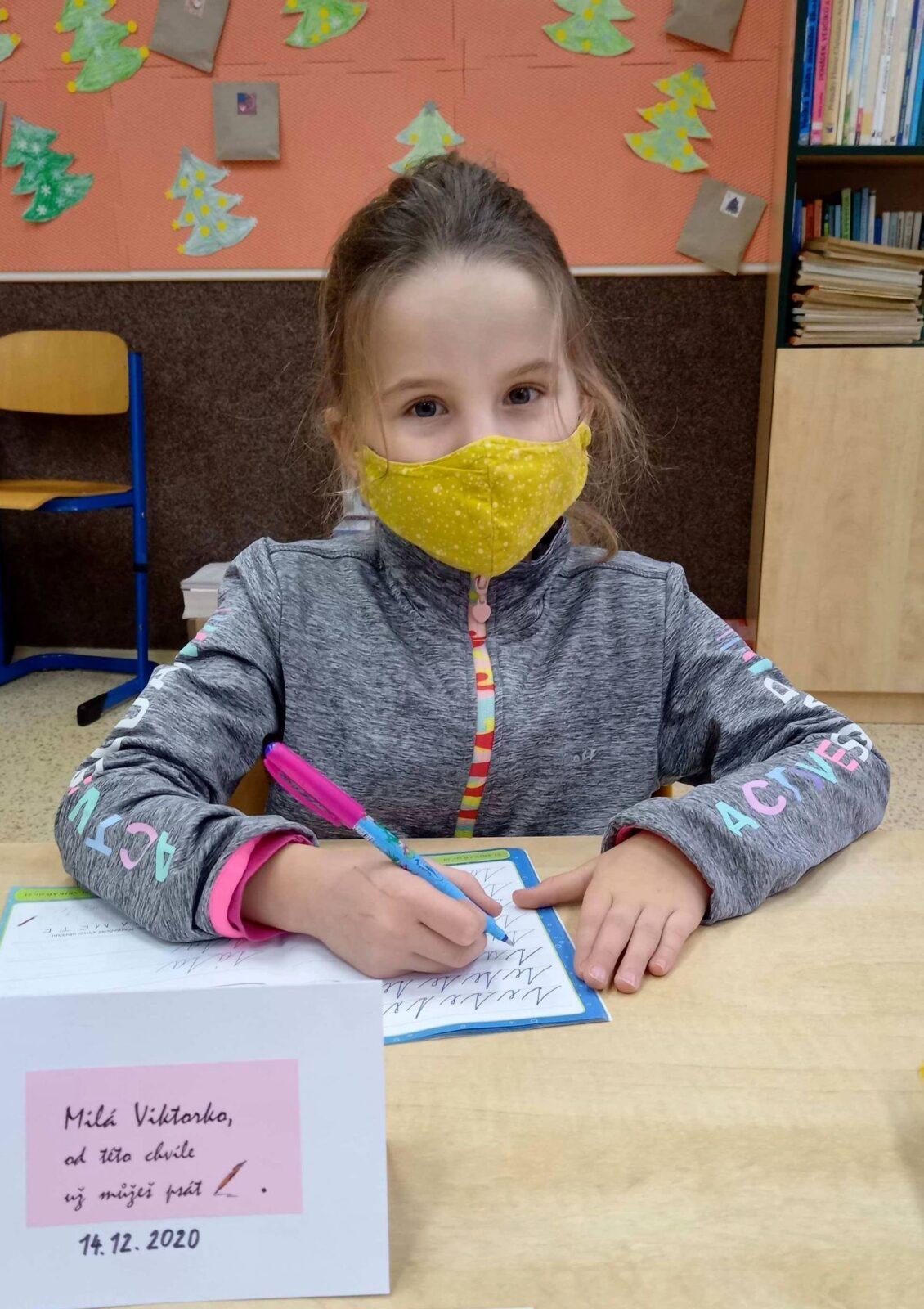 17. 12. Už můžeme psát perem - 1. třída - 8