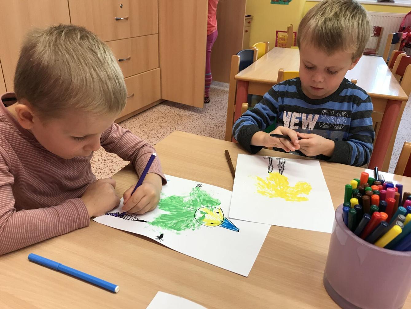 TVOŘENÍČKO: ,,LISTÍ ŽLOUTNE, POLETUJE" - 7