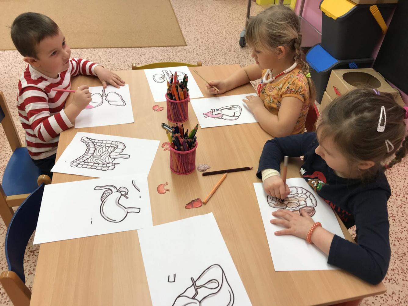 SOVIČKY: ,,KDYŽ ALENKA STŮNĚ" - MOJE TĚLO - 7