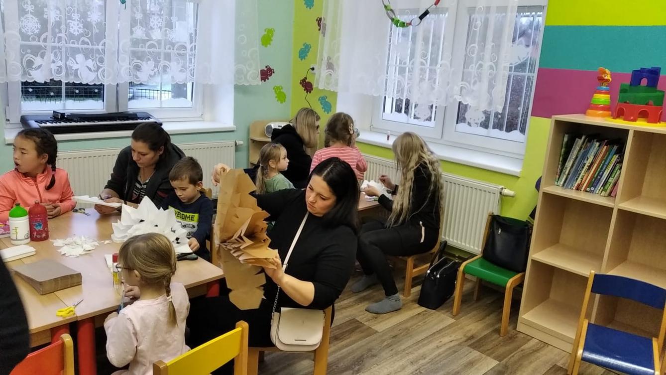 VÁNOČNÍ TVOŘENÍ S RODIČI - 8