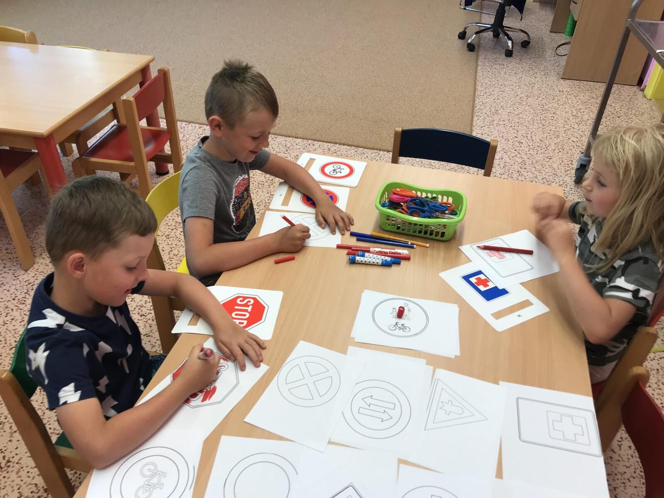 SOVIČKY: ,,AUTÍČKOVÁ ŠKOLKA" - 9