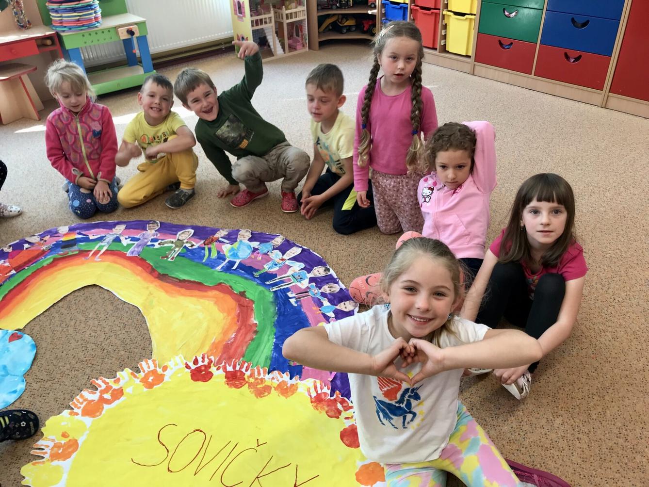 SOVIČKY: ,,DĚTI MAJÍ SVÁTEK" - 10