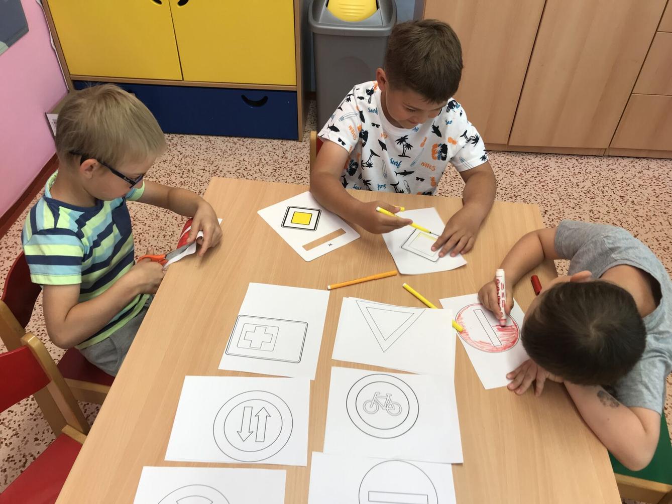 SOVIČKY: ,,AUTÍČKOVÁ ŠKOLKA" - 11