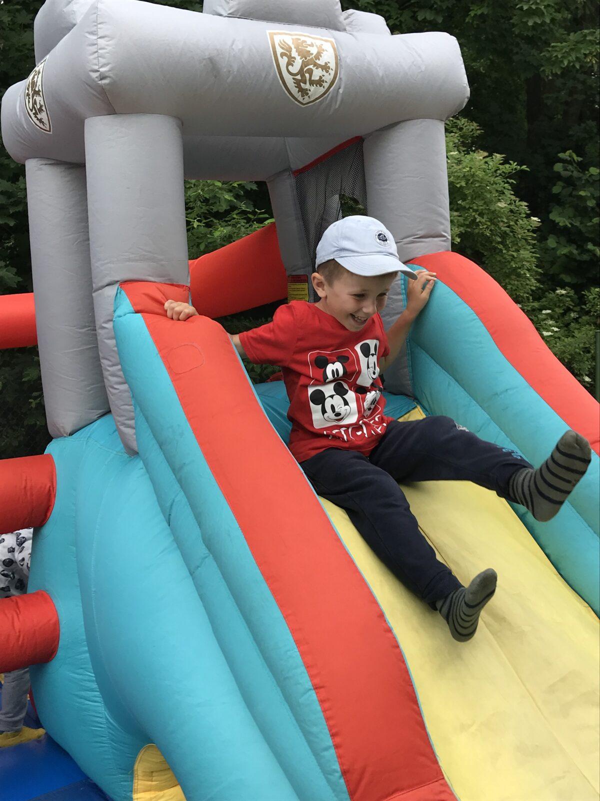 SLAVÍME: MAREČEK MÁ NAROZENINY - 11