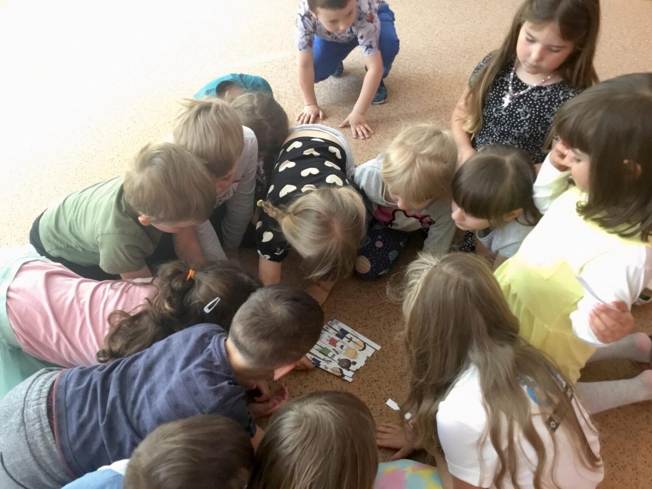 SOVIČKY: ,,DĚTI MAJÍ SVÁTEK" - 12