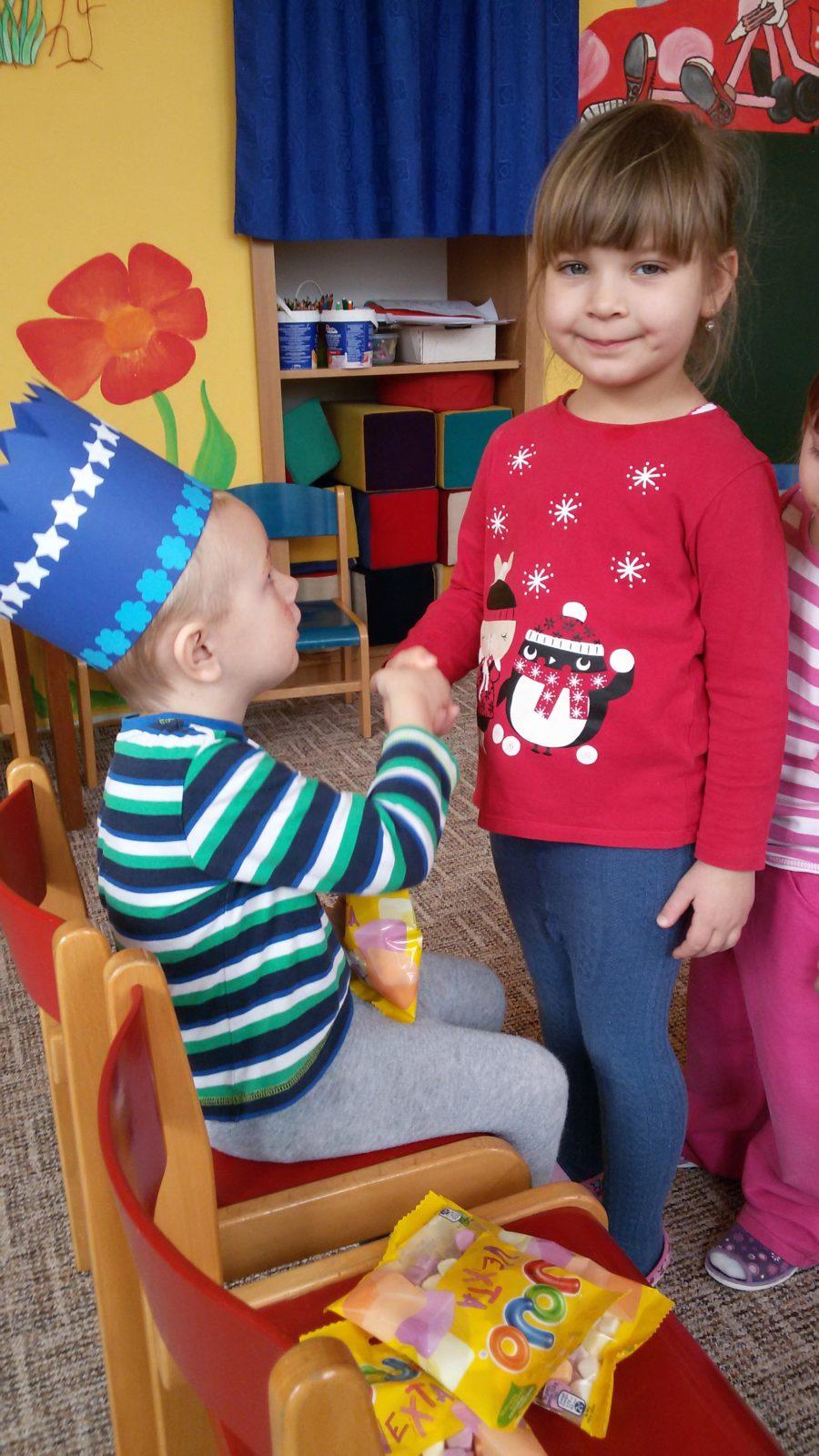 Broučci slaví: Toníček měl narozeniny - 7