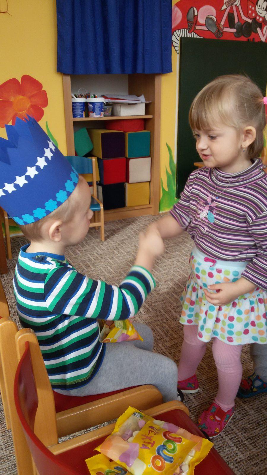 Broučci slaví: Toníček měl narozeniny - 13