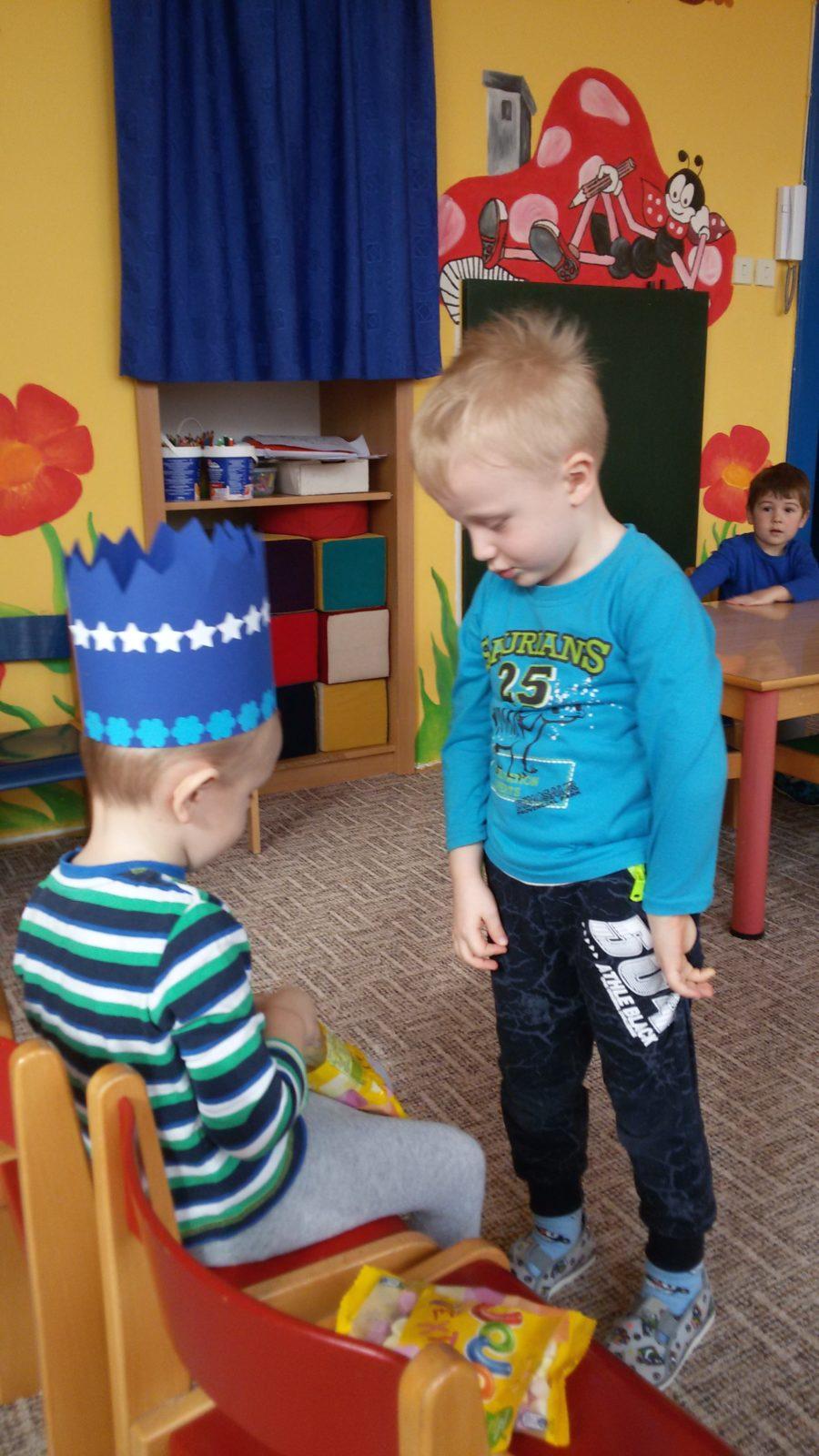 Broučci slaví: Toníček měl narozeniny - 23