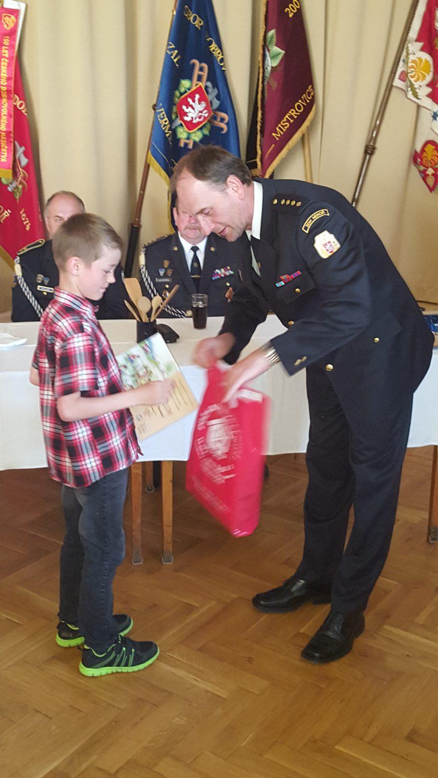 Slavnostní vyhlášení výsledků okresního kola soutěže Požární ochrana očima dětí - 3