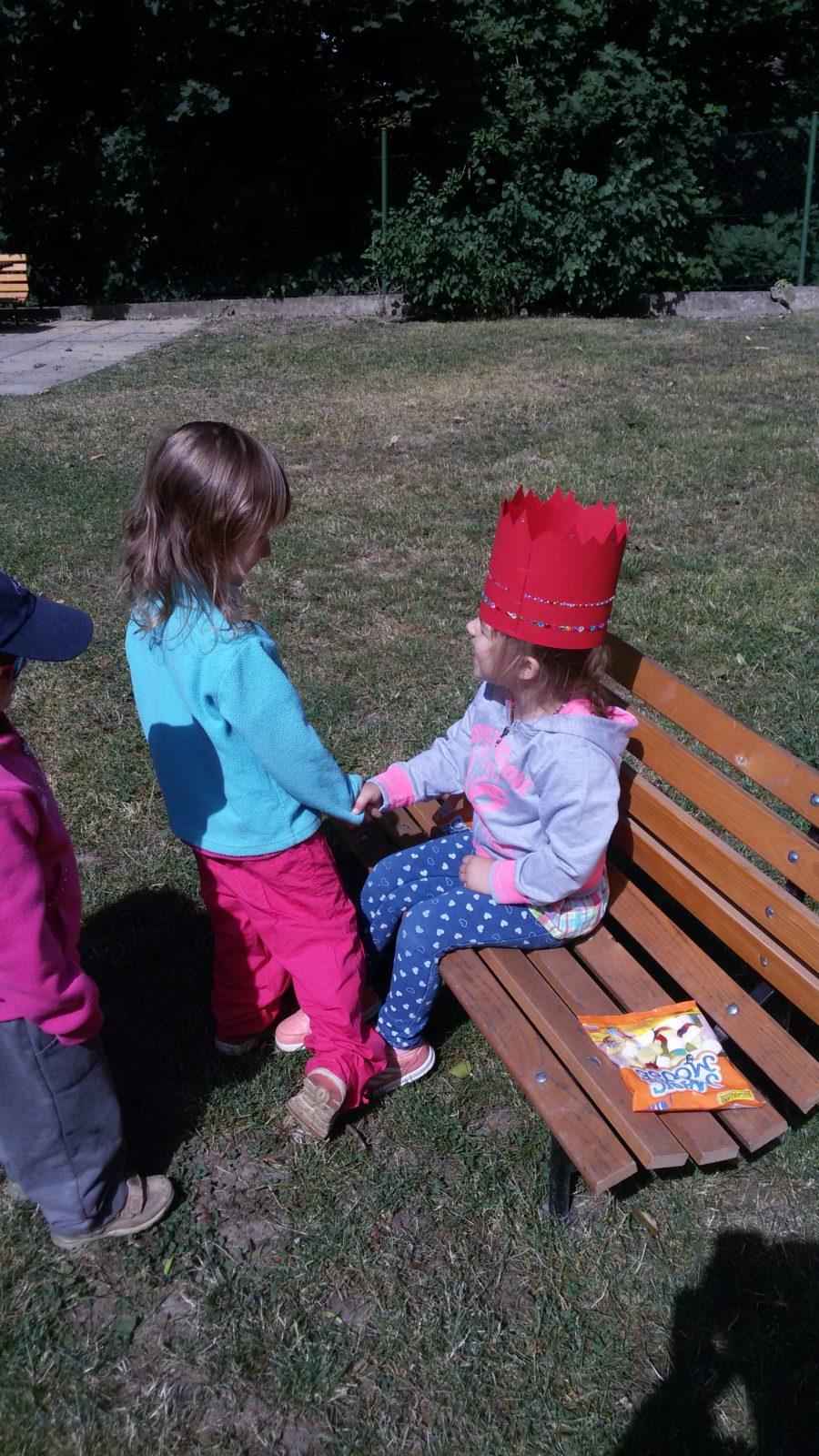 Broučci slaví: Sofinka měla narozeniny - 6