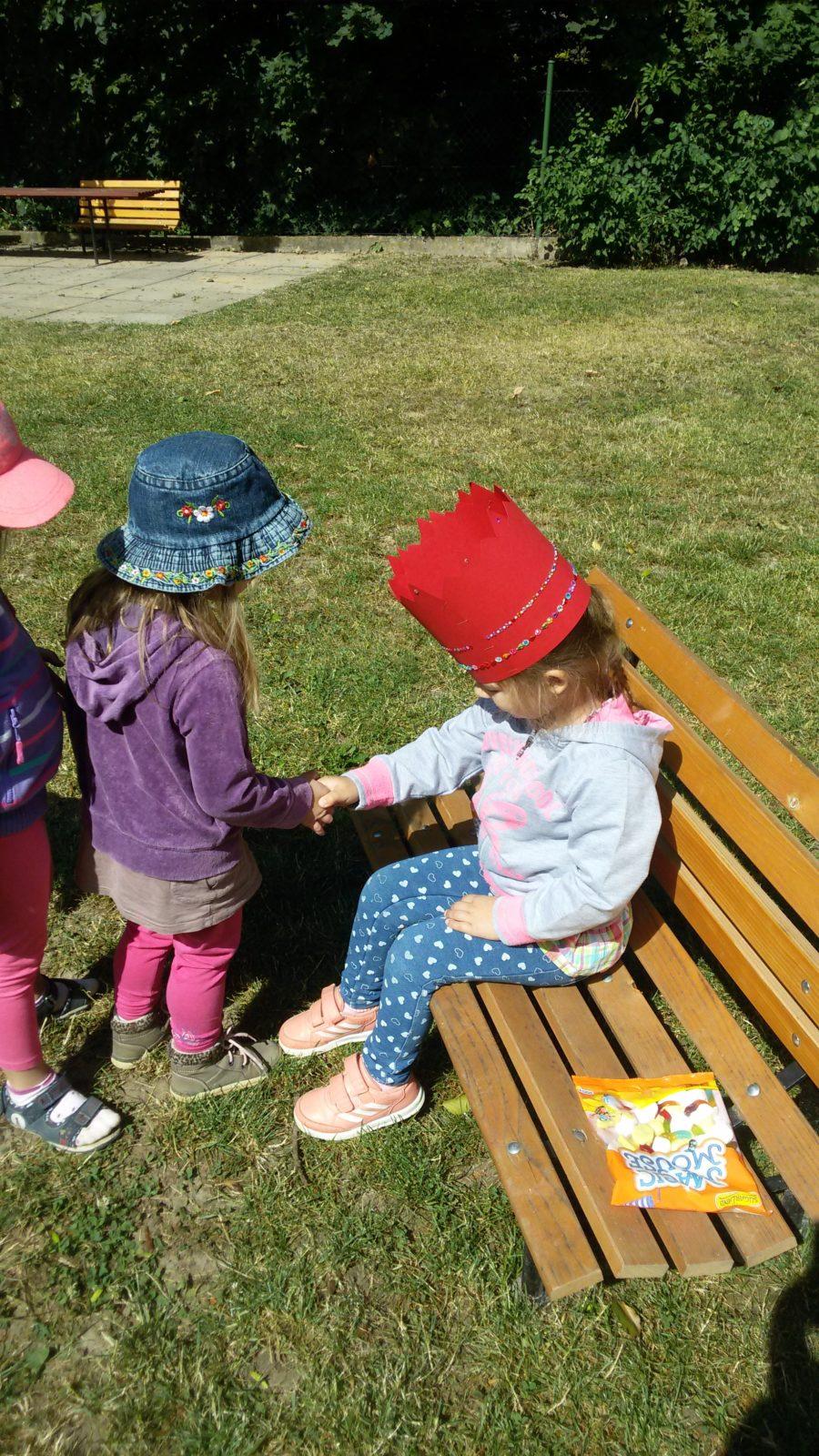 Broučci slaví: Sofinka měla narozeniny - 10