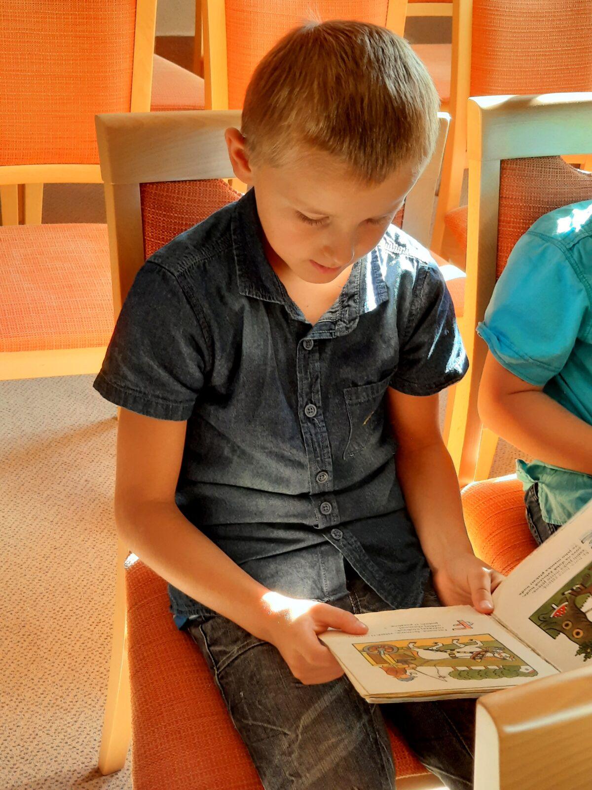 1. 10. Pasování na čtenáře - 14