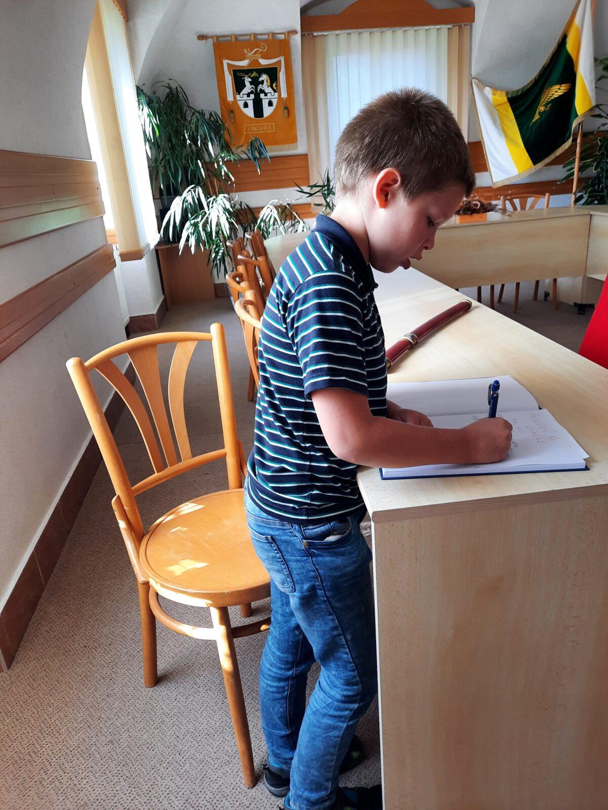 1. 10. Pasování na čtenáře - 35