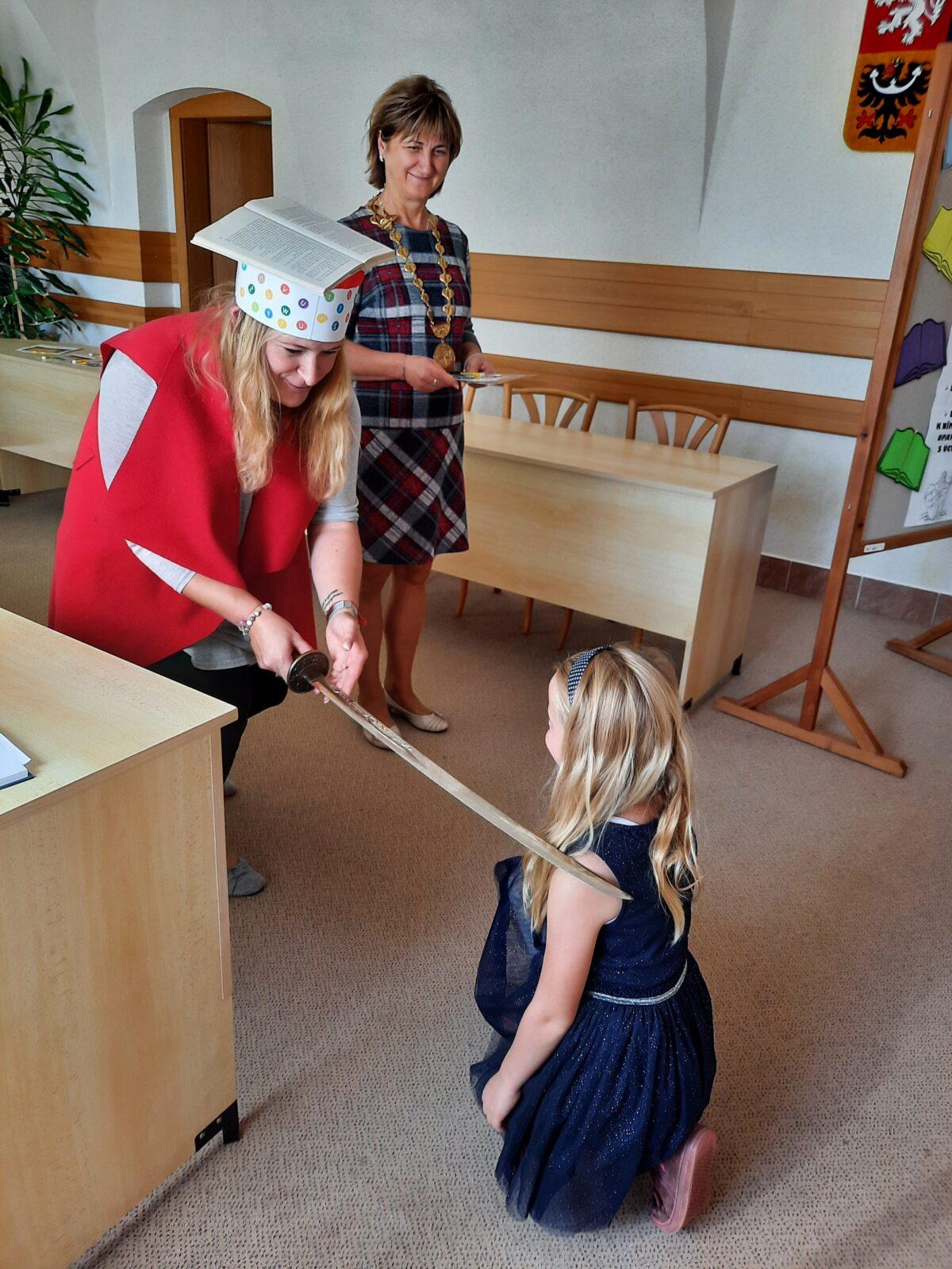 1. 10. Pasování na čtenáře - 37