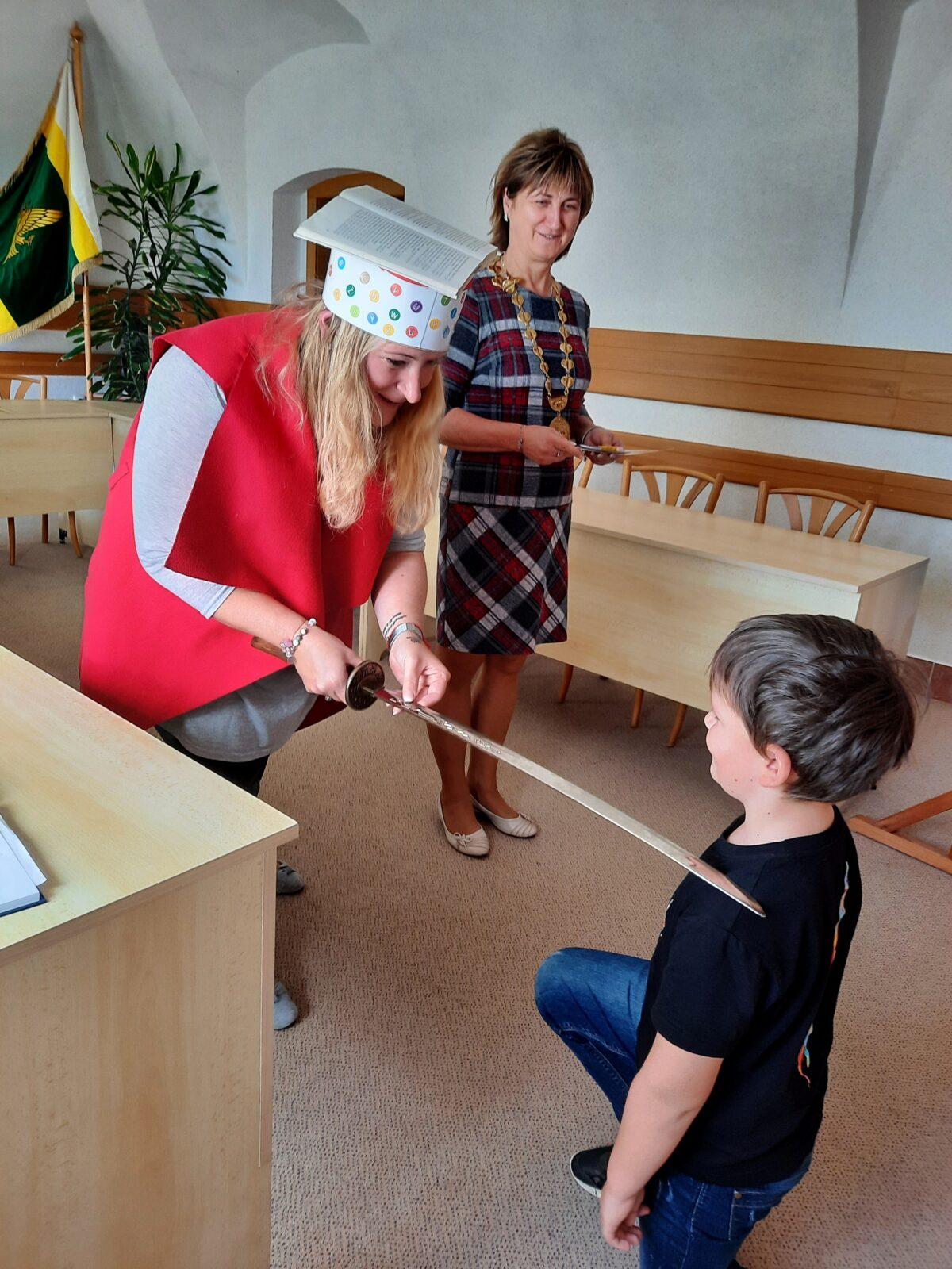 1. 10. Pasování na čtenáře - 42