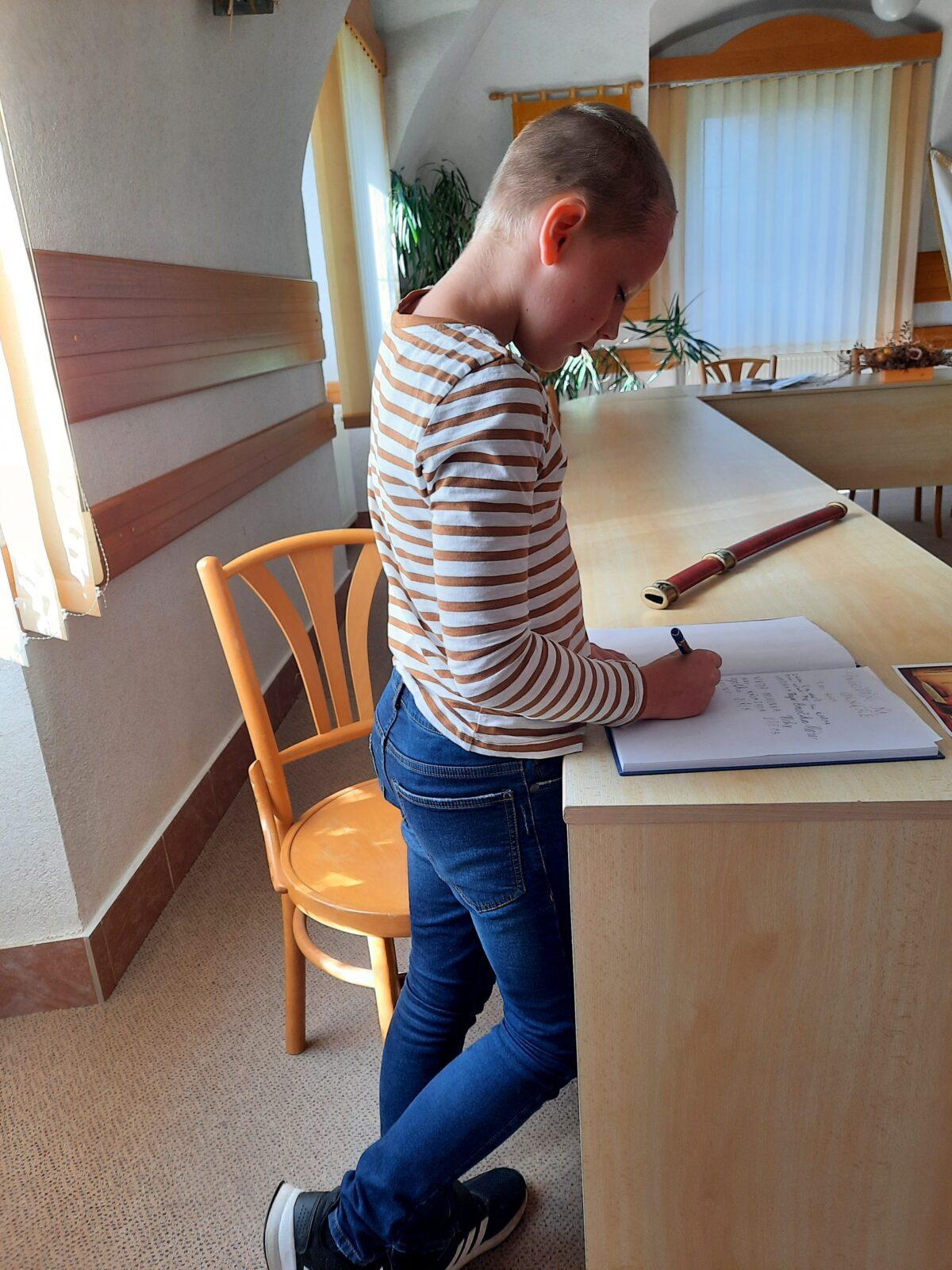 1. 10. Pasování na čtenáře - 51