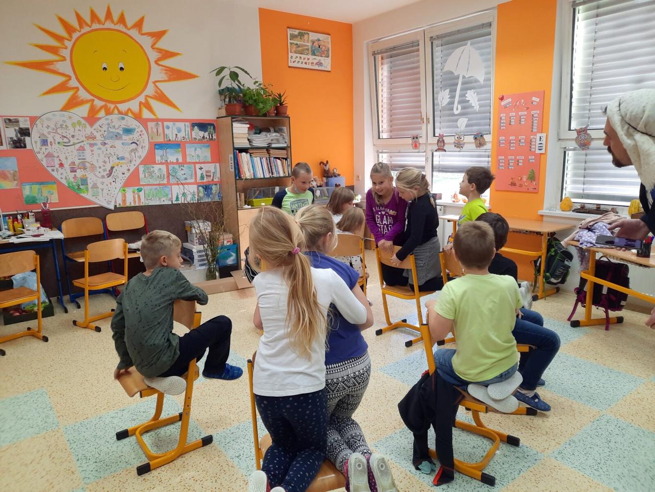 25. 10. Jsme parta - 19