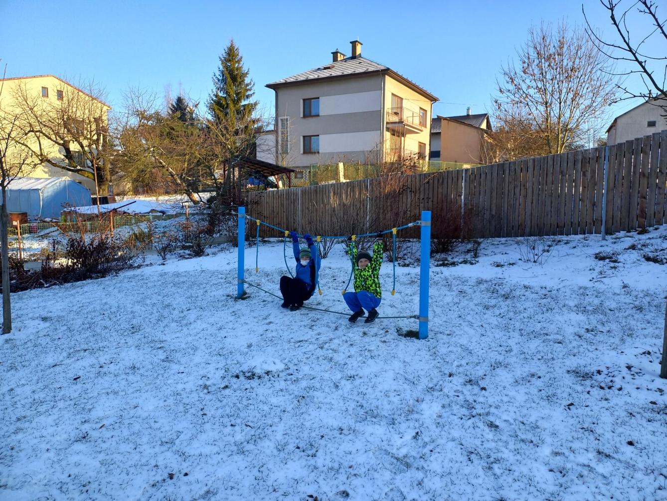 Prvňáčci - tělocvik na sněhu - 5