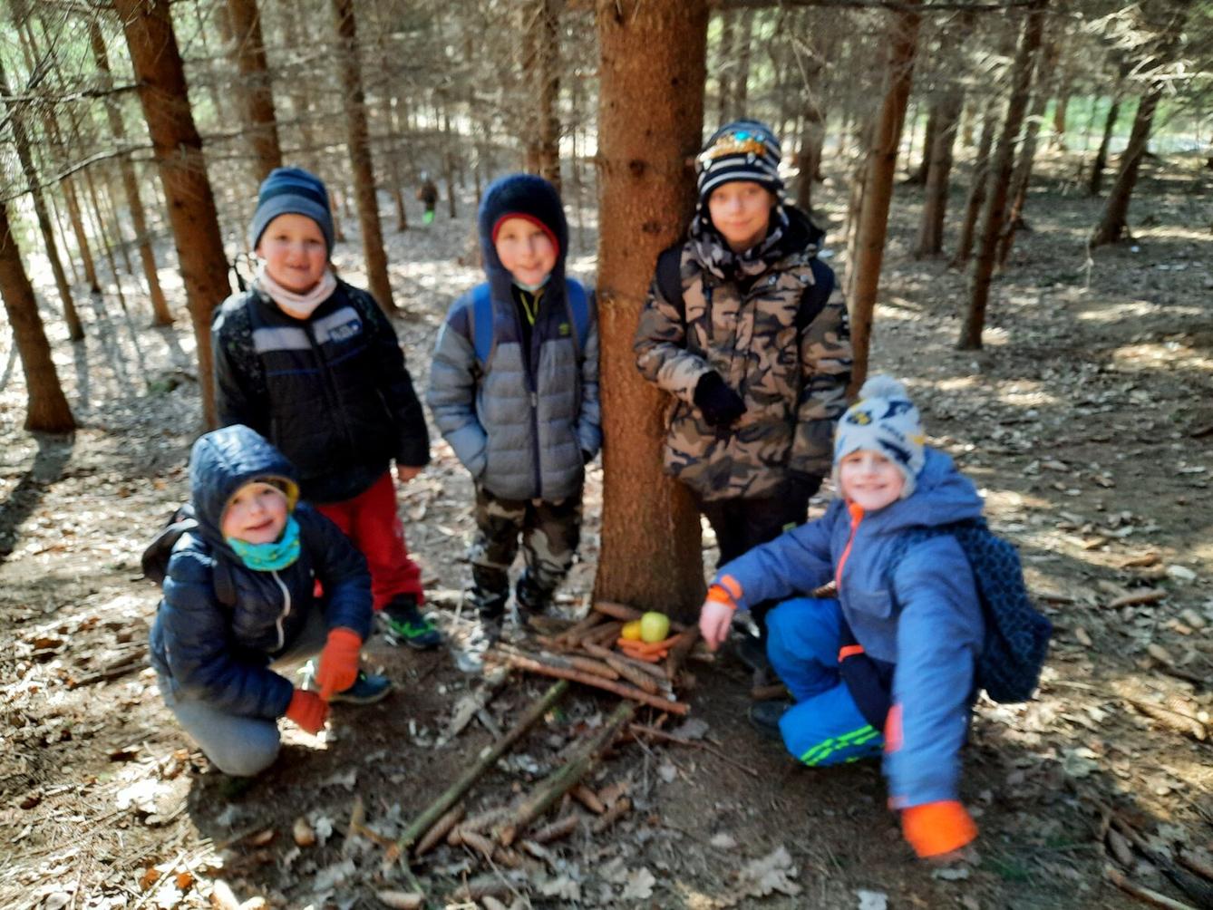 11. 3. Přírodovědná vycházka do lesa, 2. třída - 11