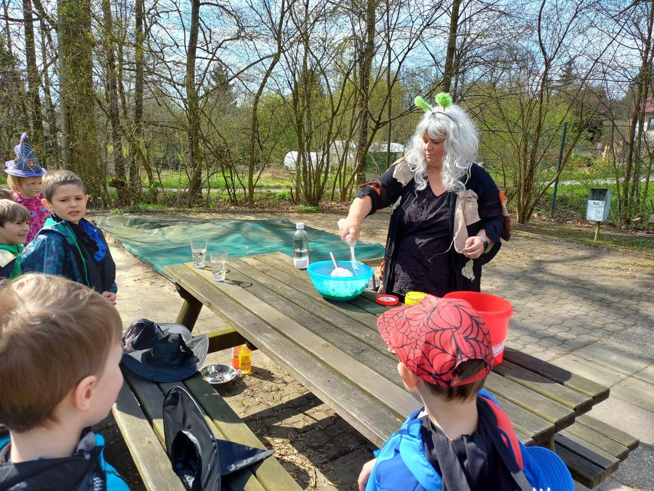 Čarodějnická škola kouzel v 1. třídě - 22