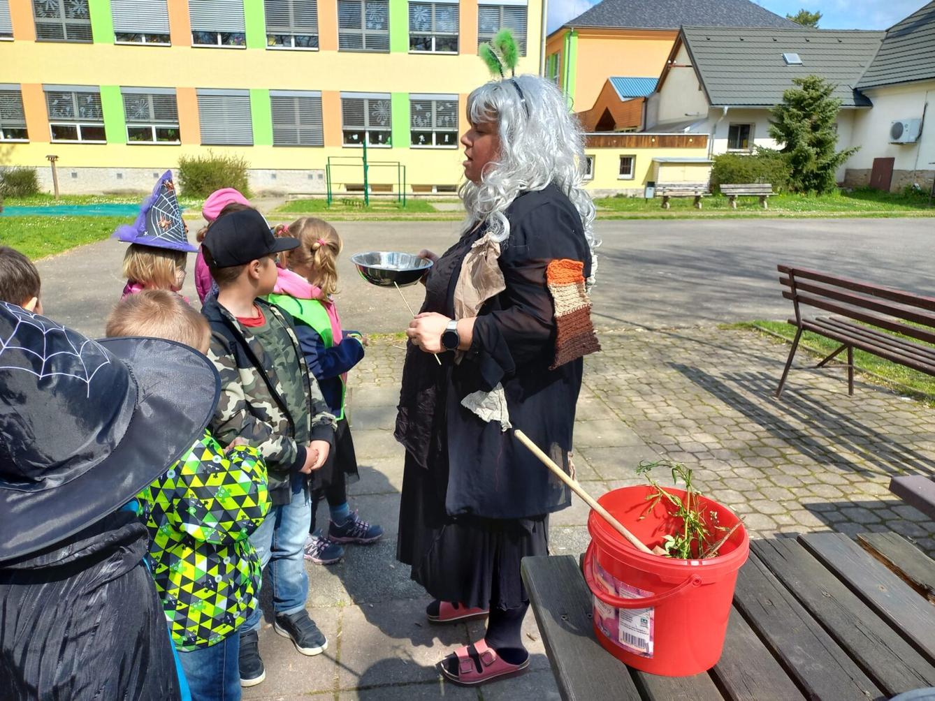 Čarodějnická škola kouzel v 1. třídě - 26