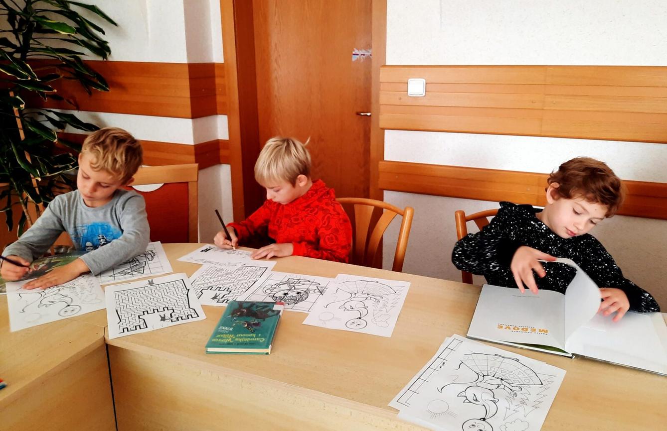 5. 10. - 1.B v obecní knihovně - 22