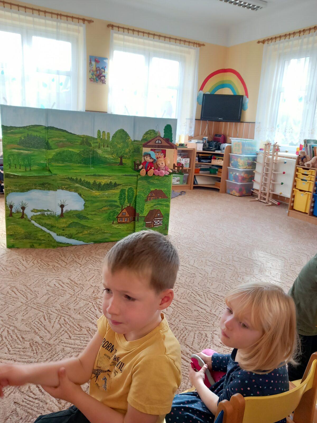 Naší školku navštívilo Divadlo u dvou Sluncí - 5